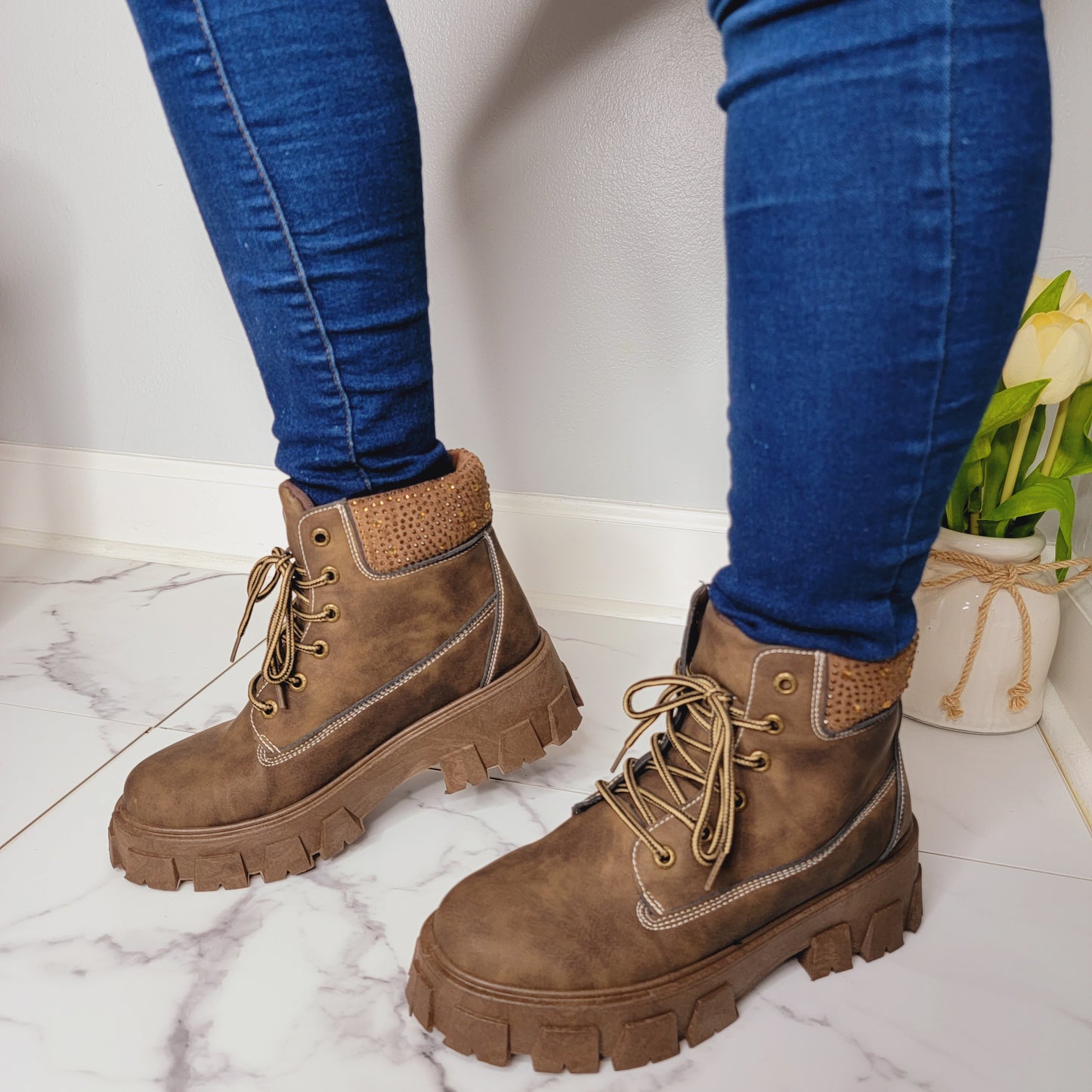 Luciana Boots - Brown